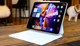 OLED ekranlı 13 inç iPad Pro tanıtıldı! İşte özellikleri ve fiyatı