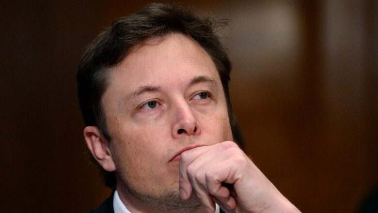  Dünyan en zengin adamı gündemden düşmüyor: “Zaman yolculuğu yapan uzaylı vampirim”