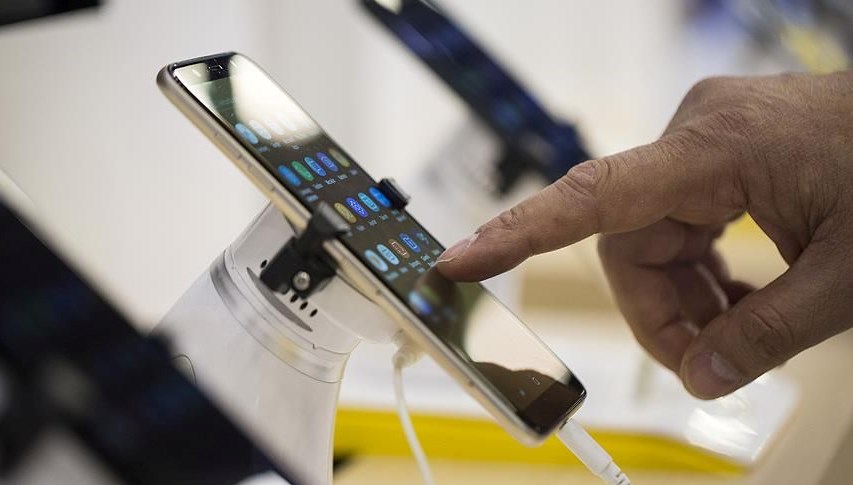 Cep telefonları 45 kez düşmeye karşı dayanıklı olacak