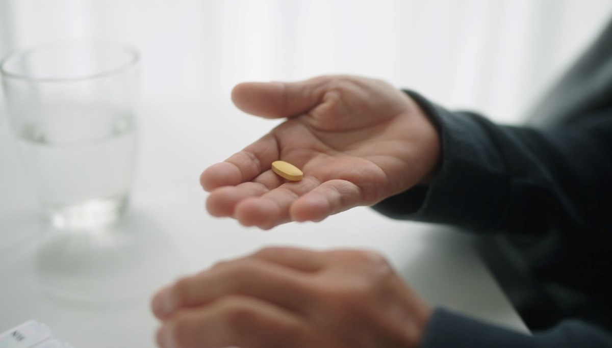 İlaçlı içeceği tespit eden dövme: Temas edince renk değiştiriyor