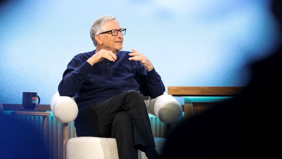 Bill Gates’ten uyarı: Yapay zeka kullanmak da işsizlikten kurtarmayacak