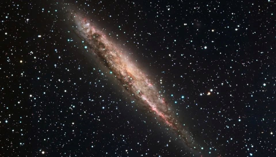 Uzayda yeni bir cisim keşfedildi: “Bilinen hiçbir şeye benzemiyor”