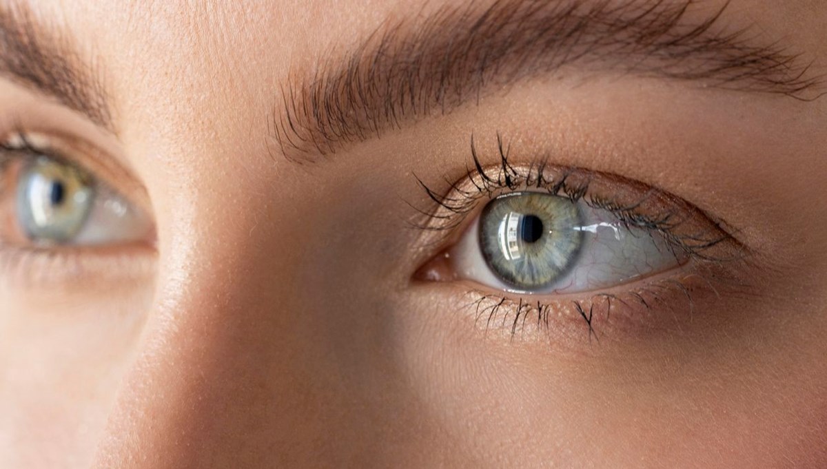 Bilim insanları açıkladı: Mavi gözler gerçekte “mavi” değil