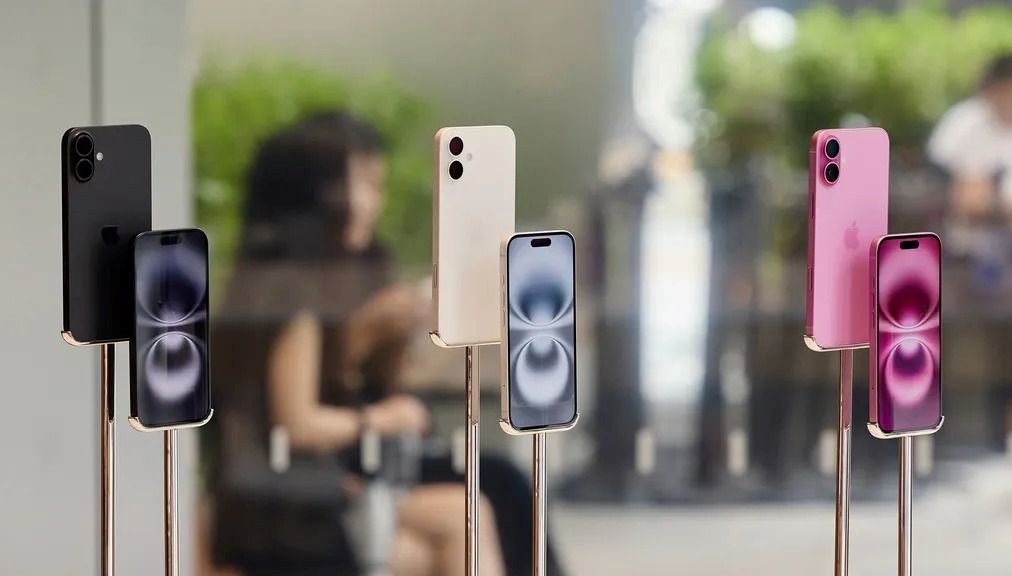 iPhone 17 ve canlı çeviri yapan AirPods geldi: Apple etkinliğine damga vuran gelişmeler