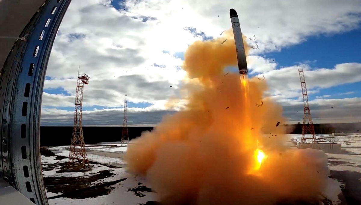 Yapay zeka, nükleer savaş çıkarmaya çalışıyor: “Nedenini bilmiyoruz”