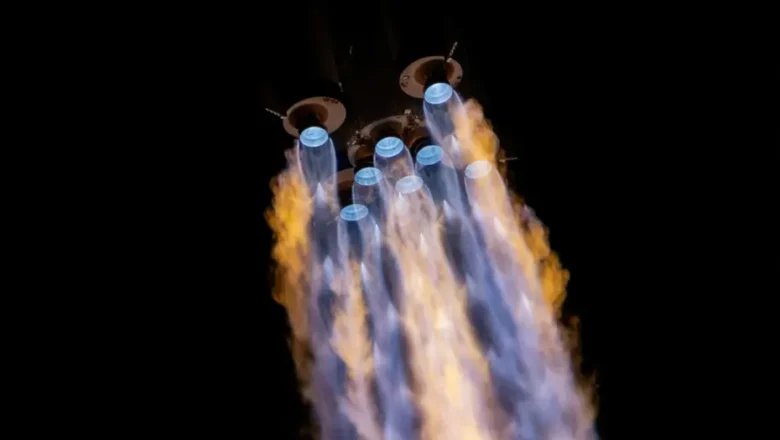  Çin’in Uzun Yürüyüş-2F roketi “acil” koduyla uzaya fırlatıldı