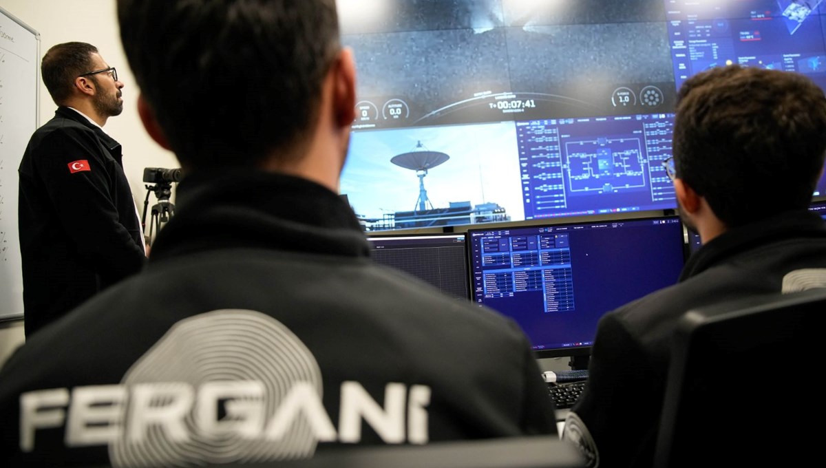 Milli uydu Fergani FGN-100-d2 uzayda