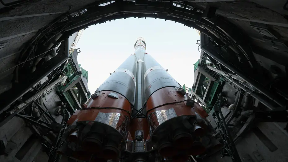 Rus kozmonotlar Dünya’nın etrafında iki tur atacak