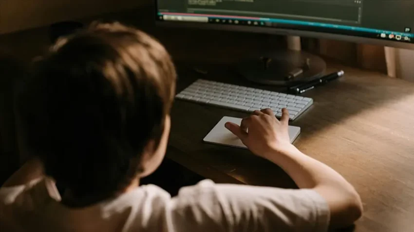 Çocuklarda yapay zeka bağımlılığı: 11 yaşındaki çocuk, intiharı konuştu