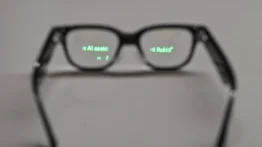 Hiçbir şirket, akıllı gözlükler üzerinde anlaşamıyor