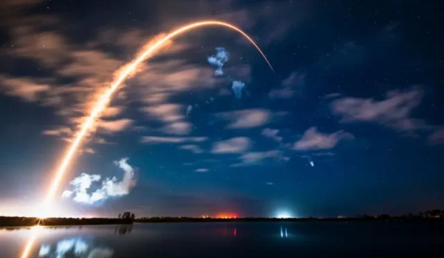 Starlink uydusu patladı. Hızla Dünya’ya doğru düşüyor